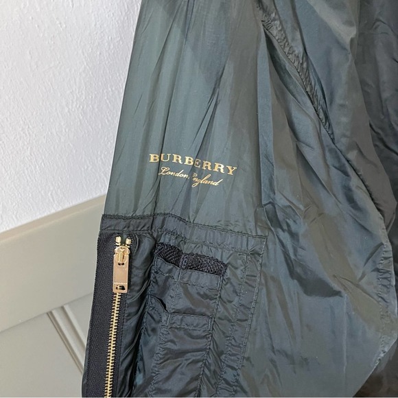 NWOT Burberry Green Mayther Technical Nylon Bomber Jacket Size 4 - Picture 12 of 13
